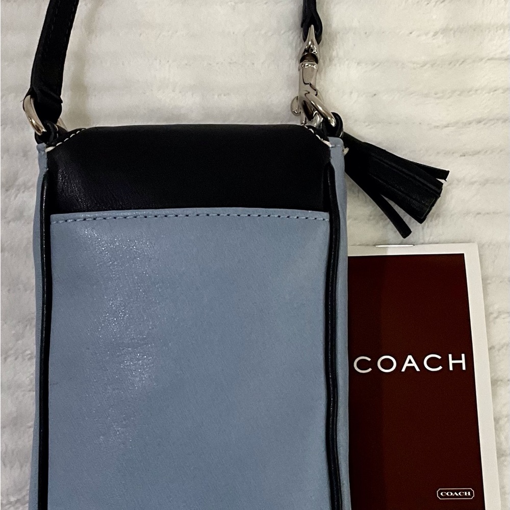 Coach NWT Vintage Womens Turn Closure Wristlet - Picture 5 of 7